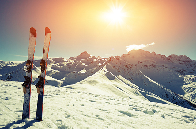 Enjoy Best Skiing Holidays at Not So Expensive Rates