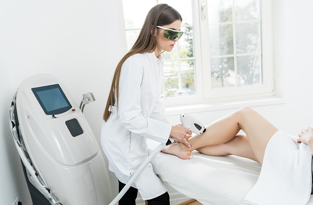 Understanding The Facts About a Fraxel Laser Clinic
